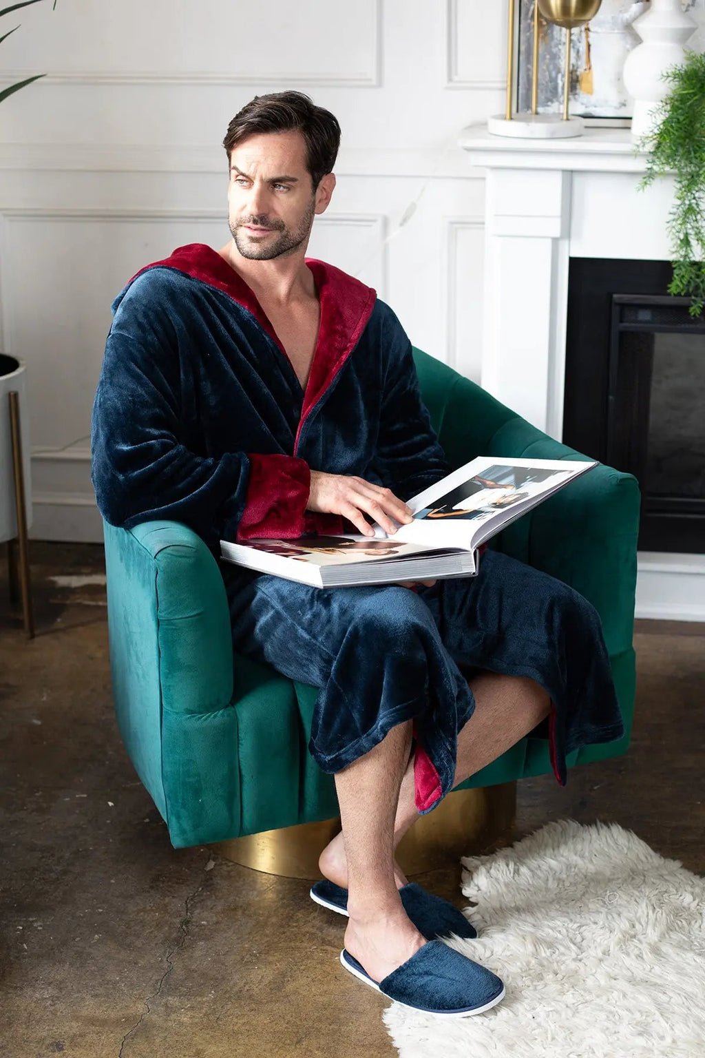 Men’s Robe with Hood – Ultra-Soft Plush Comfort for Everyday Use